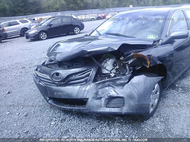 4T1BF3EK5AU038865 - 2010 TOYOTA CAMRY SE/LE/XLE ნაცრისფერი ფოტო 6