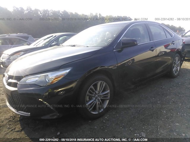 4T1BF1FK3FU953711 - 2015 TOYOTA CAMRY LE/XLE/SE/XSE 黑色 照片 2