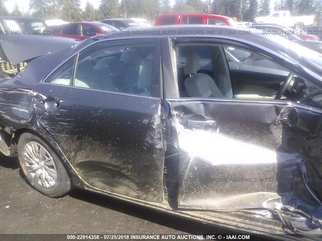 4T1BD1FK9EU113727 - 2014 TOYOTA CAMRY HYBRID/LE/XLE 灰色 照片 6