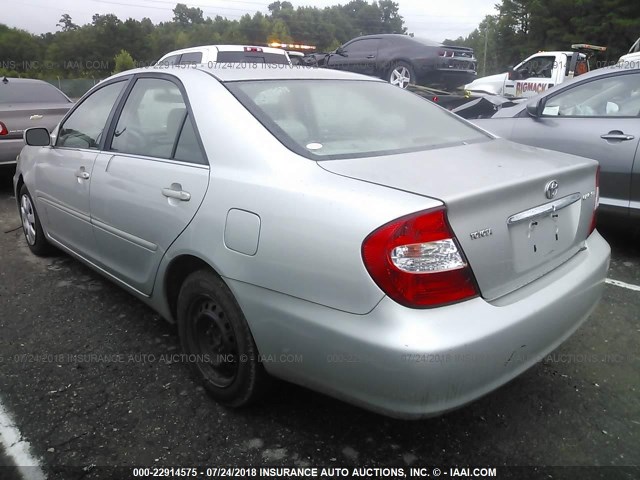 4T1BE32K42U507372 - 2002 TOYOTA CAMRY LE/XLE/SE Gümüş foto 3