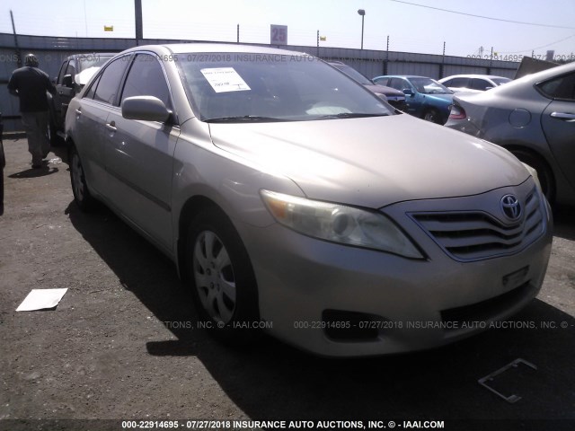 4T4BF3EK3AR039888 - 2010 TOYOTA CAMRY SE/LE/XLE ოქროსფერი ფოტო 1