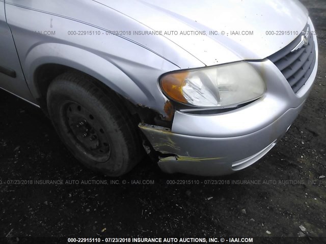 1C4GP45R05B284010 - 2005 CHRYSLER TOWN & COUNTRY  SILVER photo 6