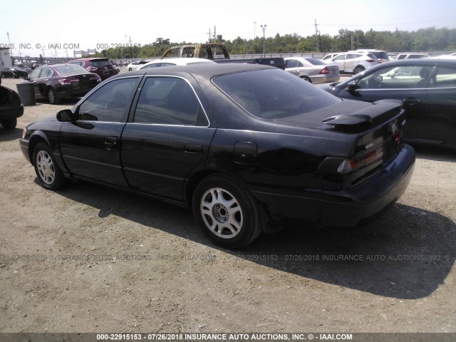 4T1BG22K8WU195812 - 1998 TOYOTA CAMRY CE/LE/XLE 黑色 照片 3
