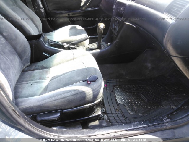 4T1BG22K8WU195812 - 1998 TOYOTA CAMRY CE/LE/XLE 黑色 照片 5