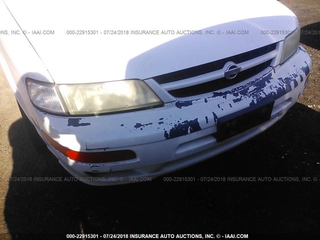 JN1CA21DXWM927518 - 1998 NISSAN MAXIMA GLE/GXE/SE WHITE photo 6