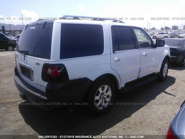 5LMFU27R83LJ42736 - 2003 LINCOLN NAVIGATOR WHITE photo 4