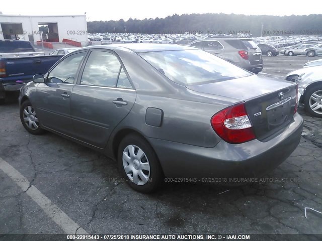 4T1BE32K62U536193 - 2002 TOYOTA CAMRY LE/XLE/SE 灰色 照片 3