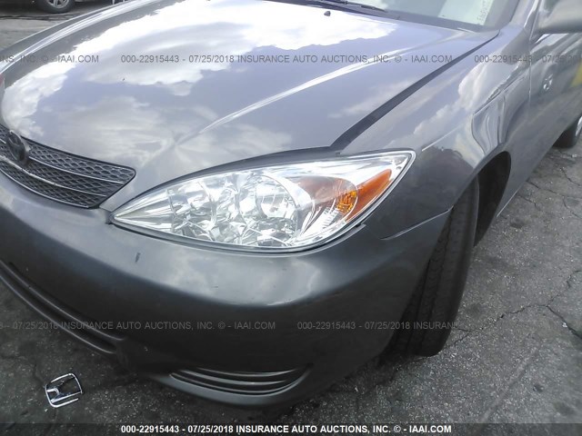 4T1BE32K62U536193 - 2002 TOYOTA CAMRY LE/XLE/SE 灰色 照片 6