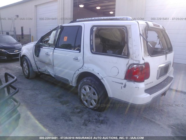 5LMFU27R63LJ05345 - 2003 LINCOLN NAVIGATOR 白色 照片 3