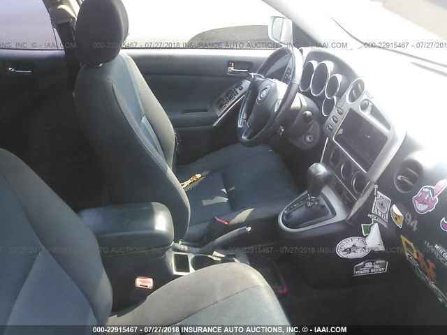 2T1KR30E85C552399 - 2005 TOYOTA COROLLA MATRIX XR SILVER photo 5