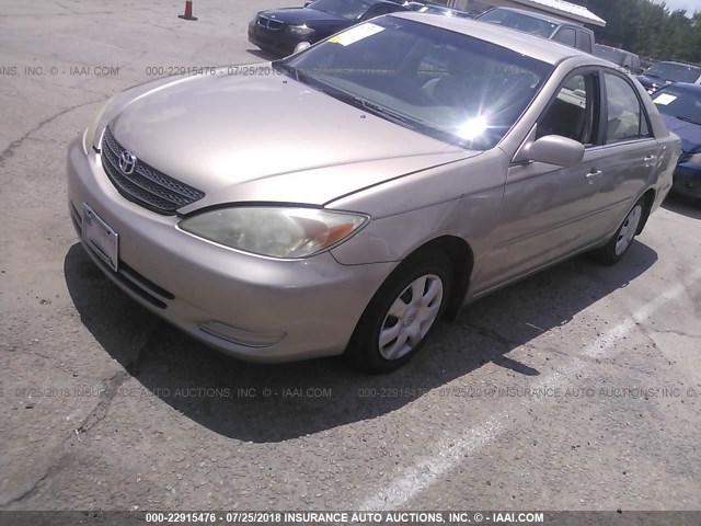 4T1BE32KX2U024811 - 2002 TOYOTA CAMRY LE/XLE/SE 金色 照片 2