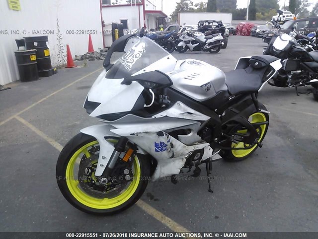 JYARJ28Y3HA000070 - 2017 YAMAHA YZFR6 C WHITE photo 2