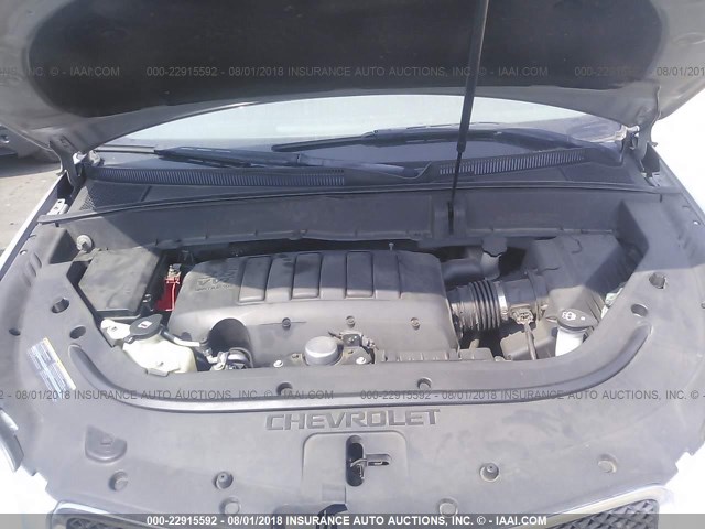 1GNLREED4AS102930 - 2010 CHEVROLET TRAVERSE LS SILVER photo 10