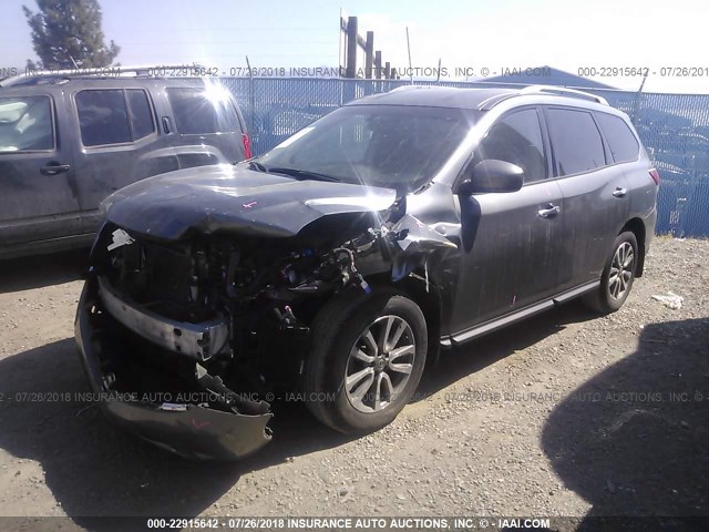 5N1AR2MM1FC656486 - 2015 NISSAN PATHFINDER S/SV/SL/PLATINUM GRAY photo 2