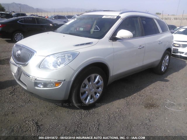 5GAKVDED2CJ322135 - 2012 BUICK ENCLAVE WHITE photo 2