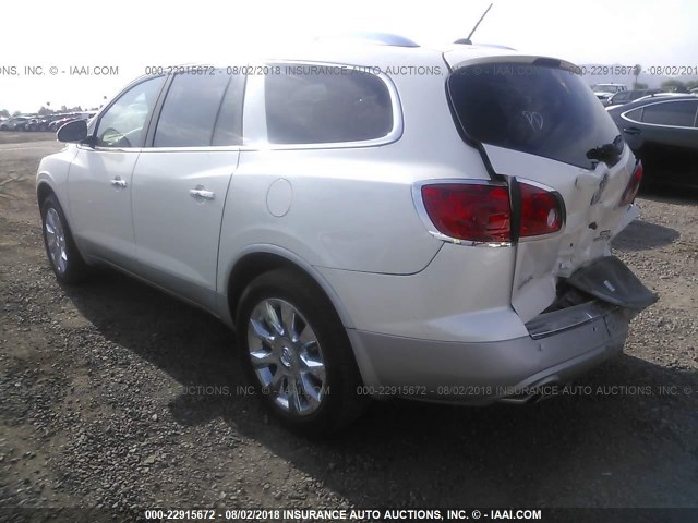 5GAKVDED2CJ322135 - 2012 BUICK ENCLAVE WHITE photo 3