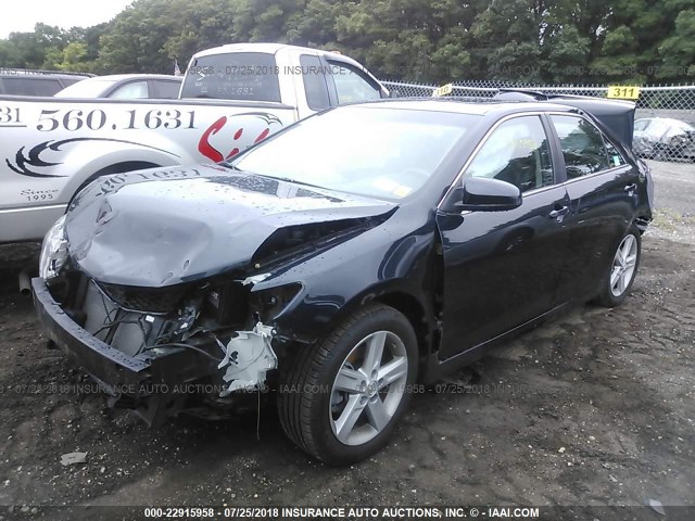 4T1BF1FK0CU083301 - 2012 TOYOTA CAMRY SE/LE/XLE BLUE photo 2