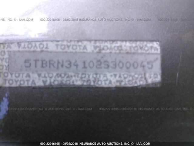 5TBRN34102S300045 - 2002 TOYOTA TUNDRA ACCESS CAB SR5 TAN photo 9