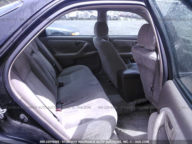 4T1BF22K7WU073980 - 1998 TOYOTA CAMRY CE/LE/XLE შავი ფოტო 8