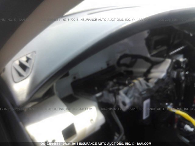 2C8GF68415R329664 - 2005 CHRYSLER PACIFICA TOURING WHITE photo 7