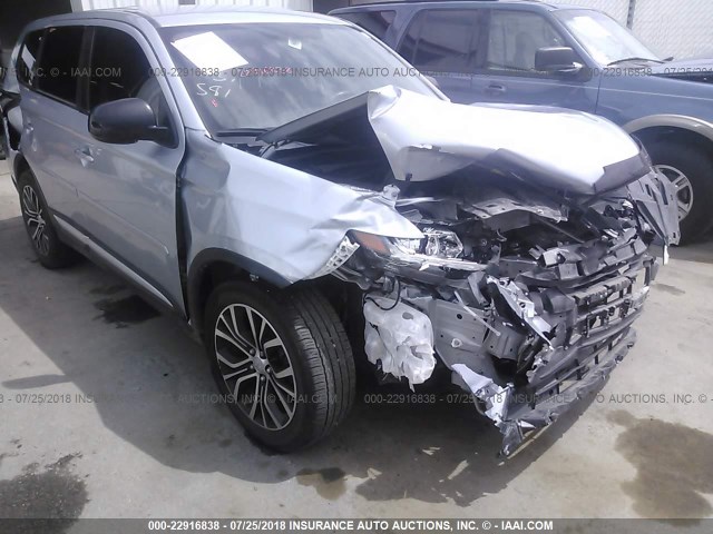 JA4AZ2A35HZ013598 - 2017 MITSUBISHI OUTLANDER ES SILVER photo 6