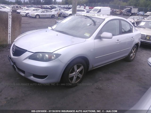 JM1BK12F941105727 - 2004 MAZDA 3 I GRAY photo 2