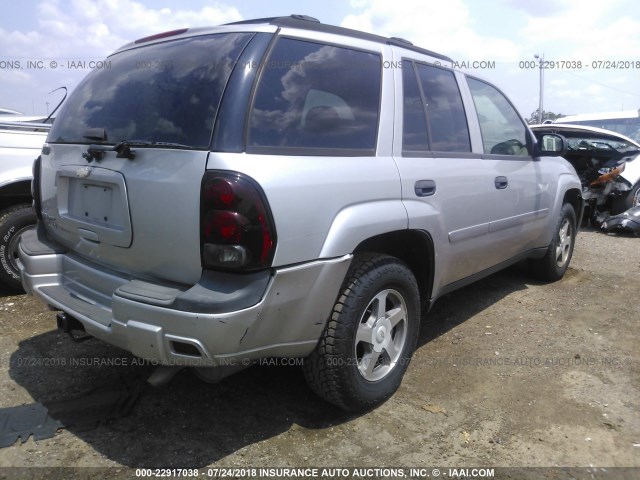 1GNDT13S862172874 - 2006 CHEVROLET TRAILBLAZER LS/LT Gümüş foto 4