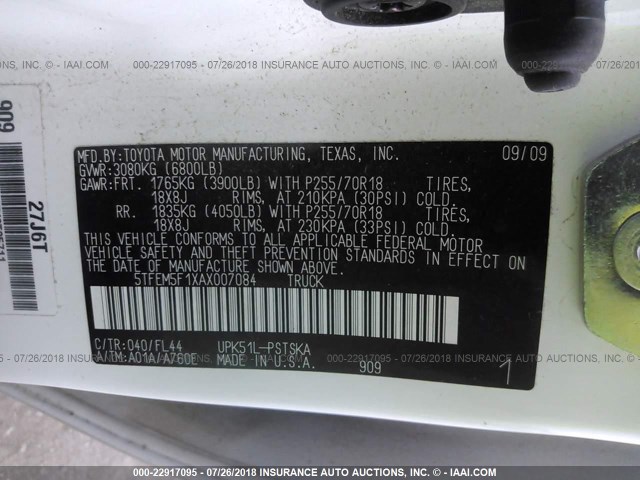 5TFEM5F1XAX007084 - 2010 TOYOTA TUNDRA CREWMAX SR5 WHITE photo 9