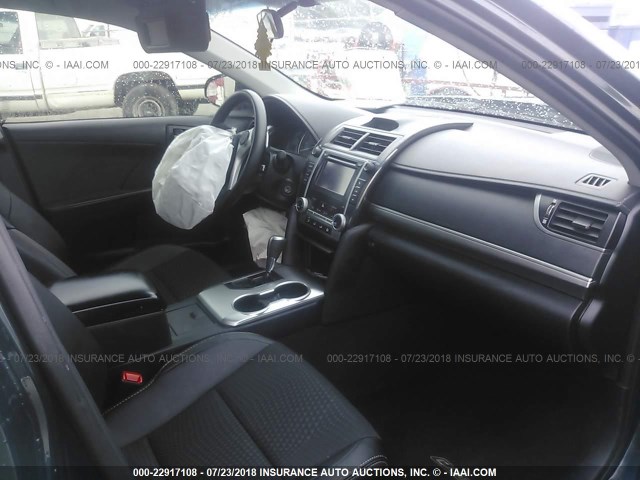 4T1BF1FK3DU263566 - 2013 TOYOTA CAMRY L/SE/LE/XLE 黑色 照片 5
