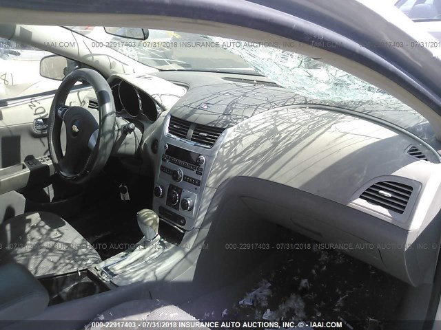 1G1ZG57N894208966 - 2009 CHEVROLET MALIBU LS Gümüş foto 5