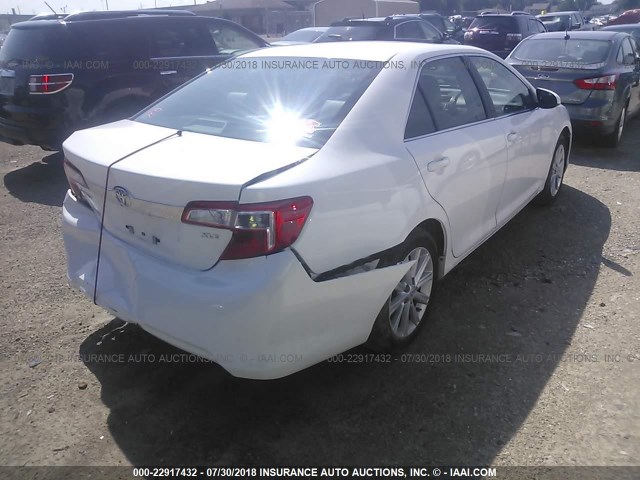 4T4BF1FK6DR321868 - 2013 TOYOTA CAMRY L/SE/LE/XLE 白色 照片 4
