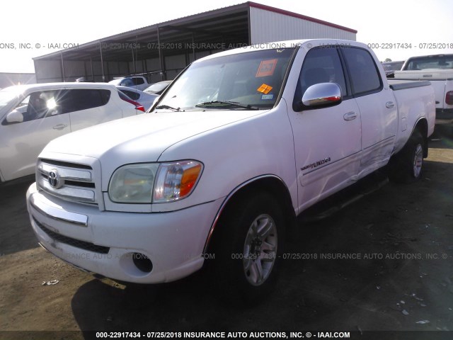 5TBET34156S498521 - 2006 TOYOTA TUNDRA DOUBLE CAB SR5 WHITE photo 2
