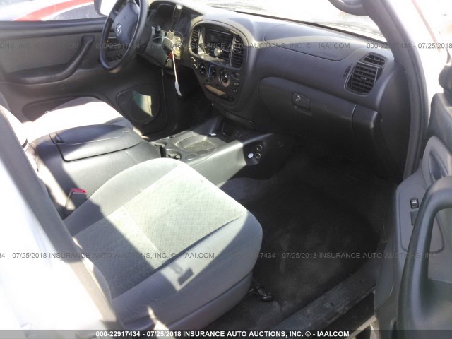 5TBET34156S498521 - 2006 TOYOTA TUNDRA DOUBLE CAB SR5 WHITE photo 5