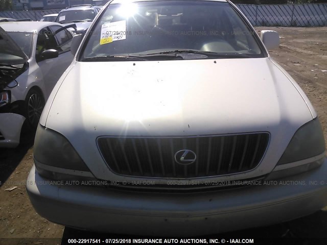 JT6HF10UXY0159878 - 2000 LEXUS RX 300 WHITE photo 10