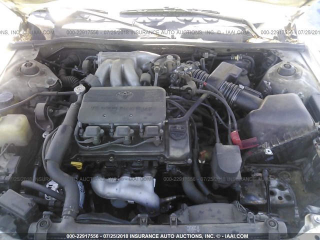 JT2BF22K7V0022711 - 1997 TOYOTA CAMRY LE/XLE WHITE photo 10