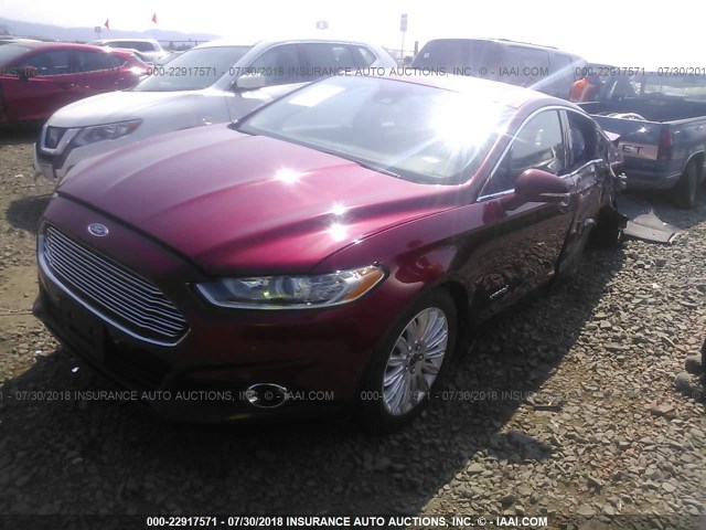 3FA6P0LU1DR165720 - 2013 FORD FUSION SE HYBRID RED photo 2