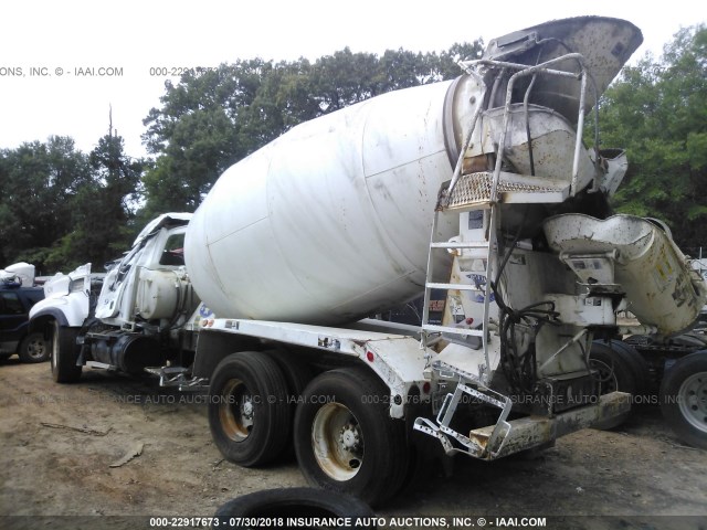 1M2AG11C54M013657 - 2004 MACK CV713 CV700 WHITE photo 3