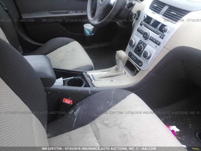 1G1ZB5EB1AF112208 - 2010 CHEVROLET MALIBU LS GRAY photo 5