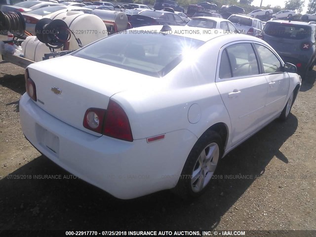 1G1ZB5E08CF281966 - 2012 CHEVROLET MALIBU LS თეთრი ფოტო 4