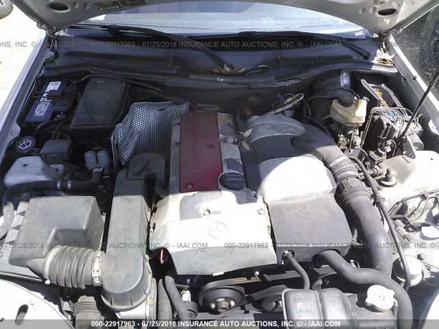 WDBKK49F81F201112 - 2001 MERCEDES-BENZ SLK 230 KOMPRESSOR SILVER photo 10