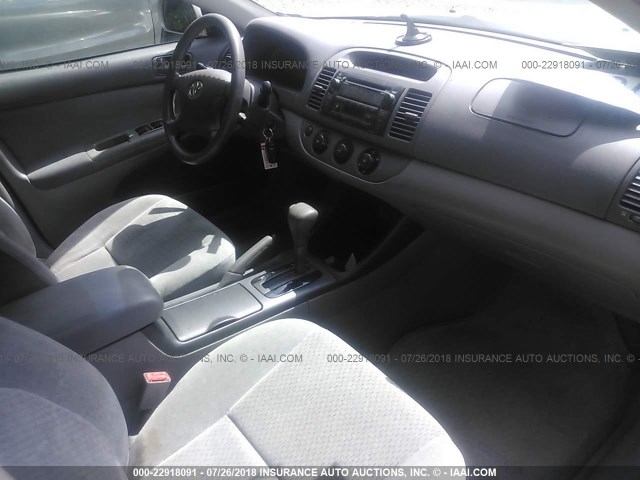 4T1BE32K63U763031 - 2003 TOYOTA CAMRY LE/XLE/SE Gümüş foto 5