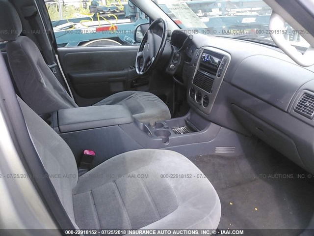 1FMDU73K55ZA29309 - 2005 FORD EXPLORER XLT/XLT SPORT/NBX 银色 照片 5