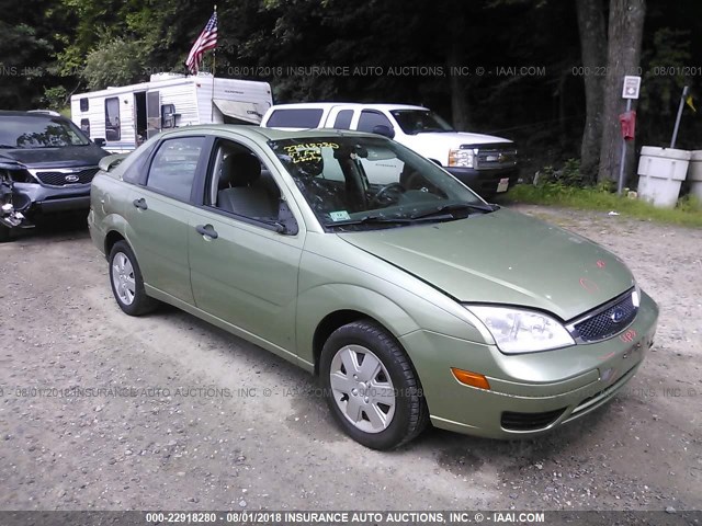 1FAHP34N37W161560 - 2007 FORD FOCUS ZX4/S/SE/SES GREEN photo 1