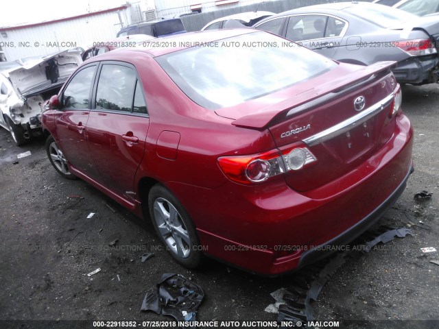 2T1BU4EE6DC096785 - 2013 TOYOTA COROLLA S/LE RED photo 3