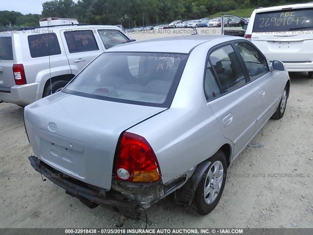 KMHCG45C05U656245 - 2005 HYUNDAI ACCENT GL SILVER photo 4