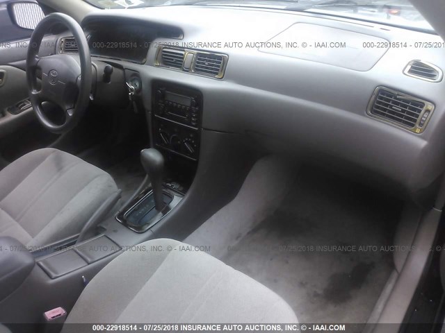 4T1BG22K01U087354 - 2001 TOYOTA CAMRY CE/LE/XLE BLACK photo 5