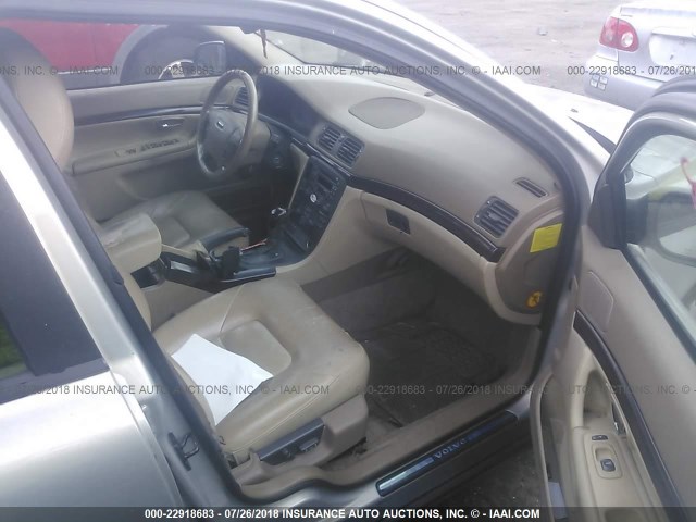 YV1TS94D911209123 - 2001 VOLVO S80 GRAY photo 5