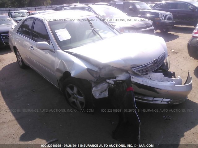 4T1BE32K54U929251 - 2004 TOYOTA CAMRY LE/XLE/SE 银色 照片 1