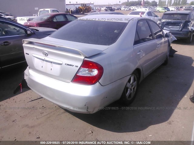 4T1BE32K54U929251 - 2004 TOYOTA CAMRY LE/XLE/SE 银色 照片 4