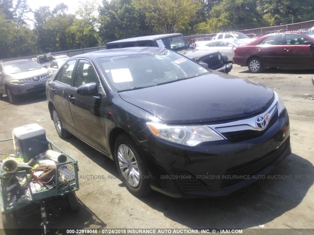 4T4BF1FKXER400350 - 2014 TOYOTA CAMRY L/SE/LE/XLE 黑色 照片 1